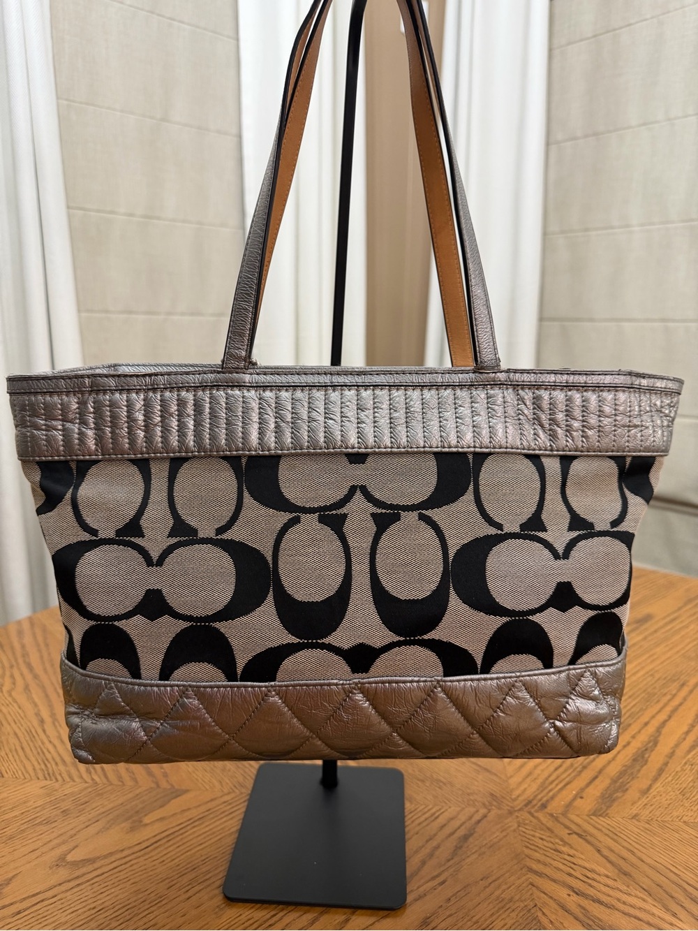 COACH Poppy Metallic Silver Quilted Leather and Black C Logo Canvas - Picture 2 of 14